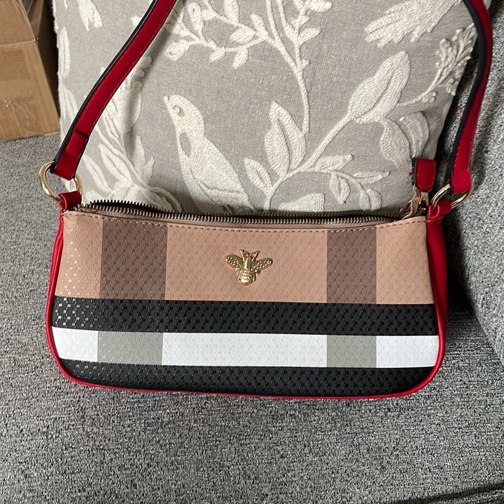 clutch purse